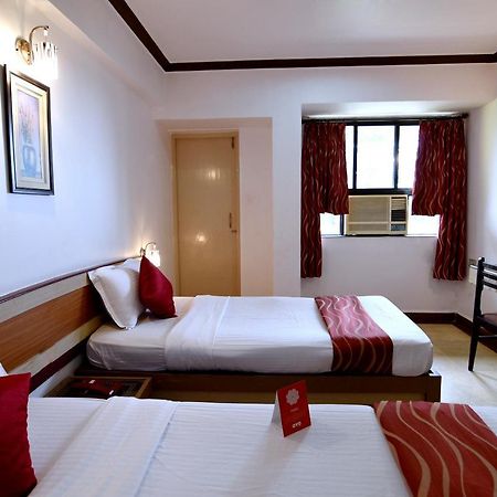 Om Shiv Hotel 마드가온 외부 사진