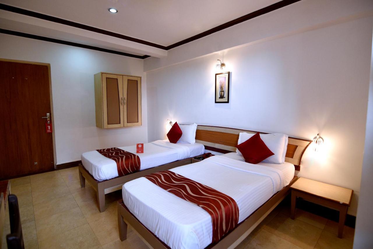 Om Shiv Hotel 마드가온 외부 사진