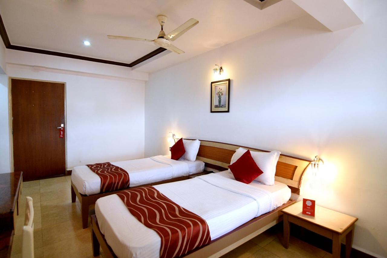 Om Shiv Hotel 마드가온 외부 사진